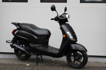 Sym Fiddle 2 Matt zwart Euro 5 met injectie