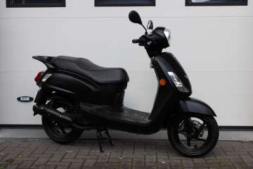 Sym Fiddle 2 Mat zwart uit 2021 7.928 km