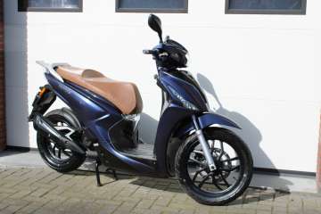Kymco People S 50I uit 2022 injectie 16 inch wielen