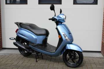 Sym Fiddle 2  Mat blauw euro 5+ met injectie