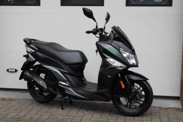 Sym Jet 14 Mamba Green (MAT) met slechts 5.842 km nog garantie tot juni 2028