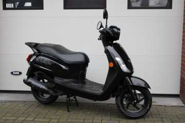 Sym Fiddle 2 zwart Euro 5 met injectie Gratis windscherm en achterdrager ( Sym Summerdays tot 31 juli 2024)